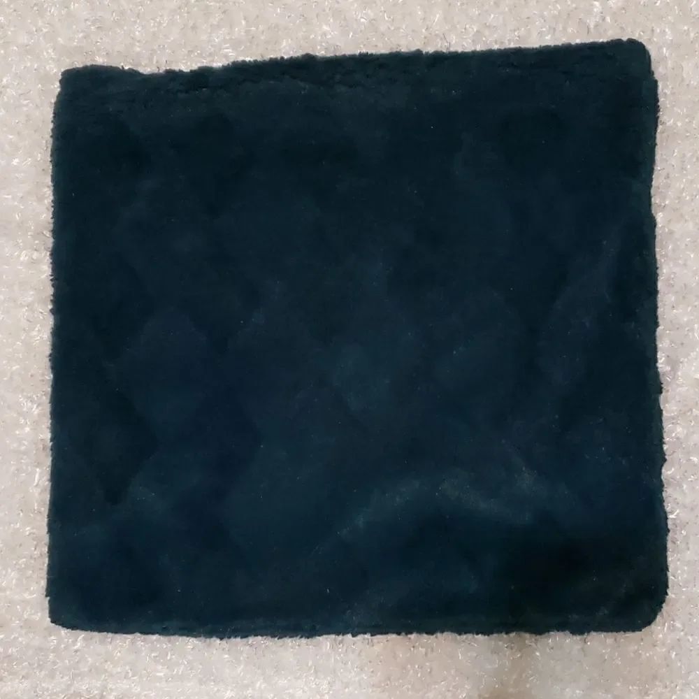 Diamond pattern throw pillow covers - Picture 3 of 5